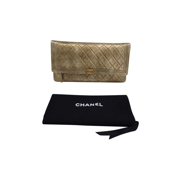 Chanel Fold Over Boy Clutch Bag in Gold Leather - Picture 6 of 12